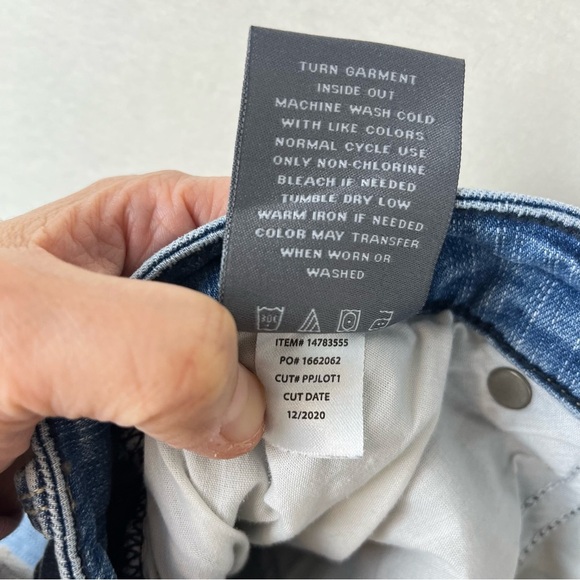 Torrid‎ vintage stretch shorts distressed size 16 - Picture 5 of 8